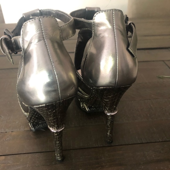 Sam Edelman silver platform sandals - Picture 5 of 6